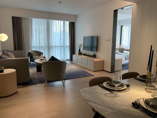 ASCOTT ชุดเฟอร์นิเจอร์ไม้ Solid ชุดห้องนั่งเล่นสำหรับอพาร์ทเมนท์ ODM